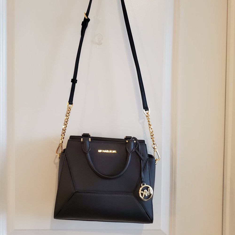 Gorgeous Michael Kors Handbag - Brand New